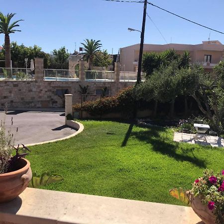 Kydoni Apartments And Studios Agia Marina  Bagian luar foto