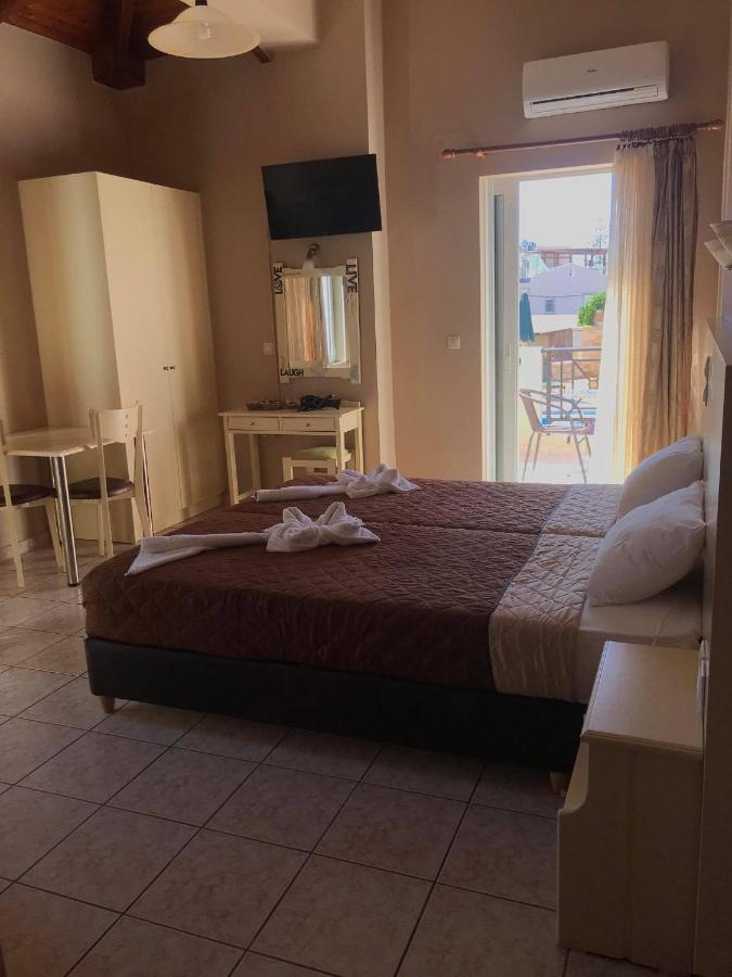 Kydoni Apartments And Studios Agia Marina  Bagian luar foto