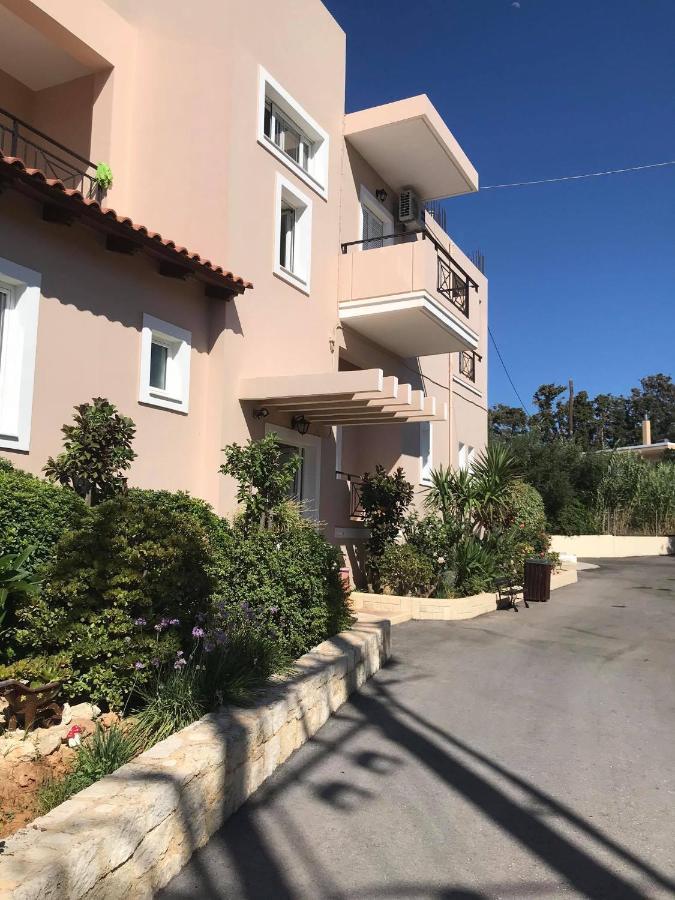 Kydoni Apartments And Studios Agia Marina  Bagian luar foto