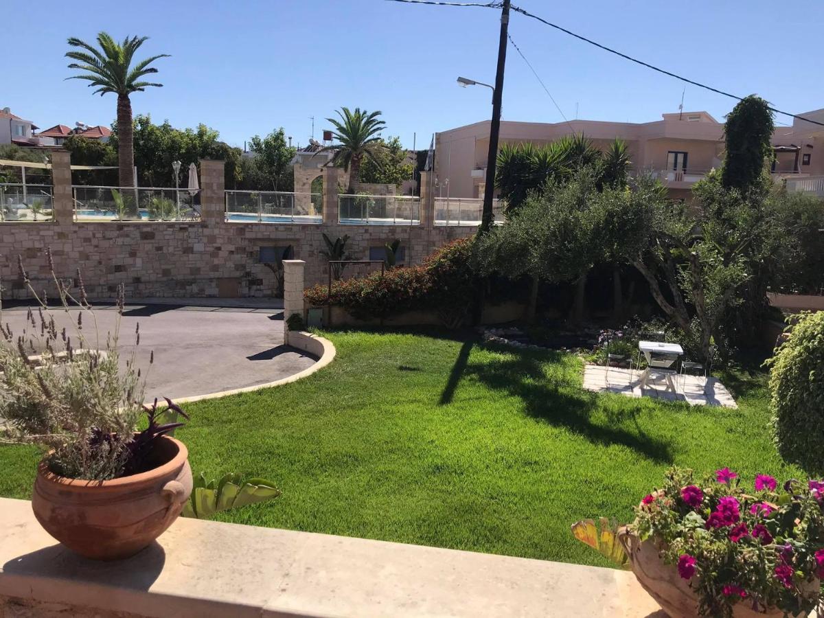 Kydoni Apartments And Studios Agia Marina  Bagian luar foto
