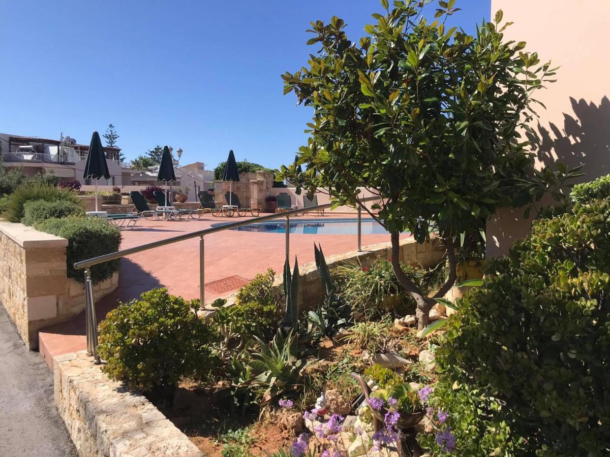 Kydoni Apartments And Studios Agia Marina  Bagian luar foto