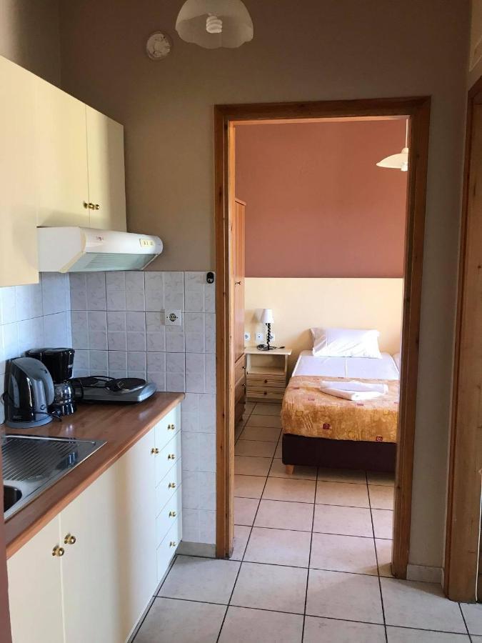 Kydoni Apartments And Studios Agia Marina  Bagian luar foto