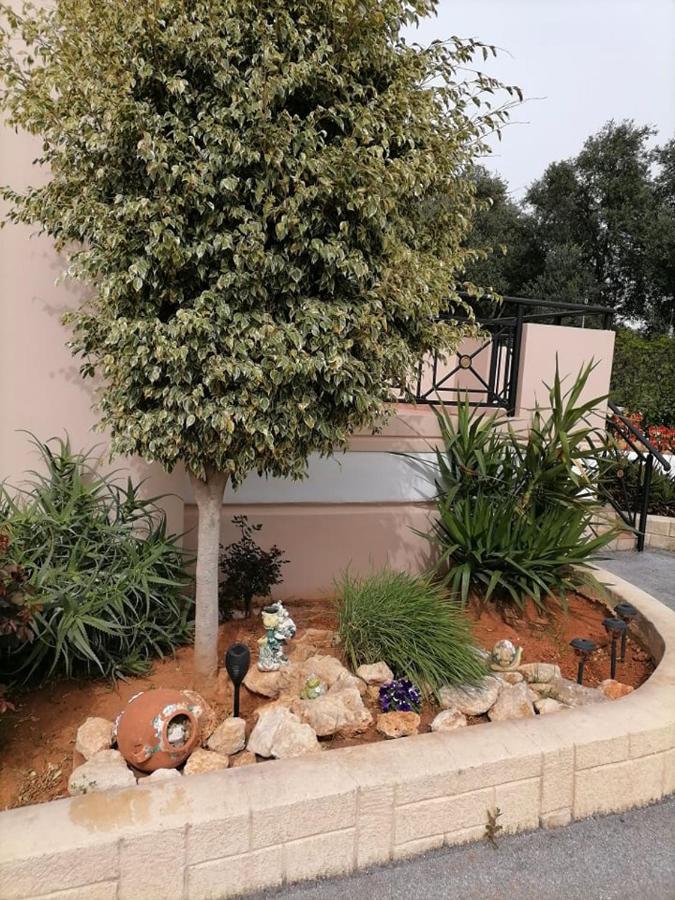 Kydoni Apartments And Studios Agia Marina  Bagian luar foto